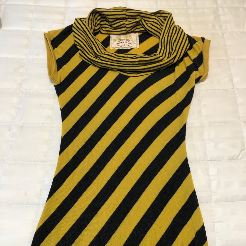 Yellow top